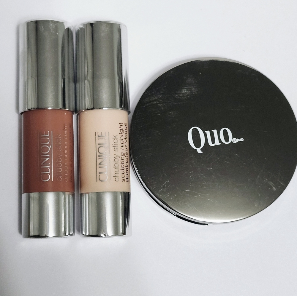 Clinique chubby stick Balm &  Highlighter & Quo radiant blur powder